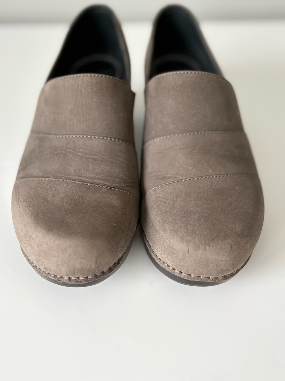 Dansko Taupe Gray Nubuck Leather Slip-On Comfort Clogs EU 40 - Picture 4 of 14